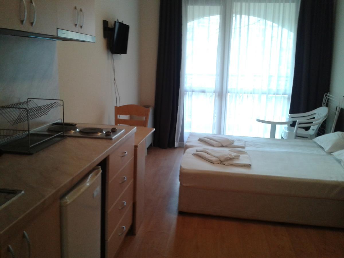 Hotel Seasons 3 阳光海滩 外观 照片